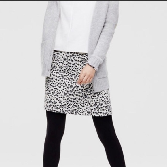 LOFT Snow Leopard Skirt Size L - Picture 2 of 17